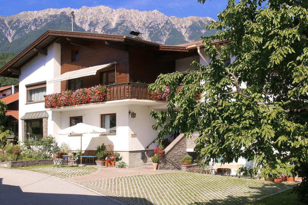 Haus Gamper-Haselwanter Apartment Tarrenz Room photo