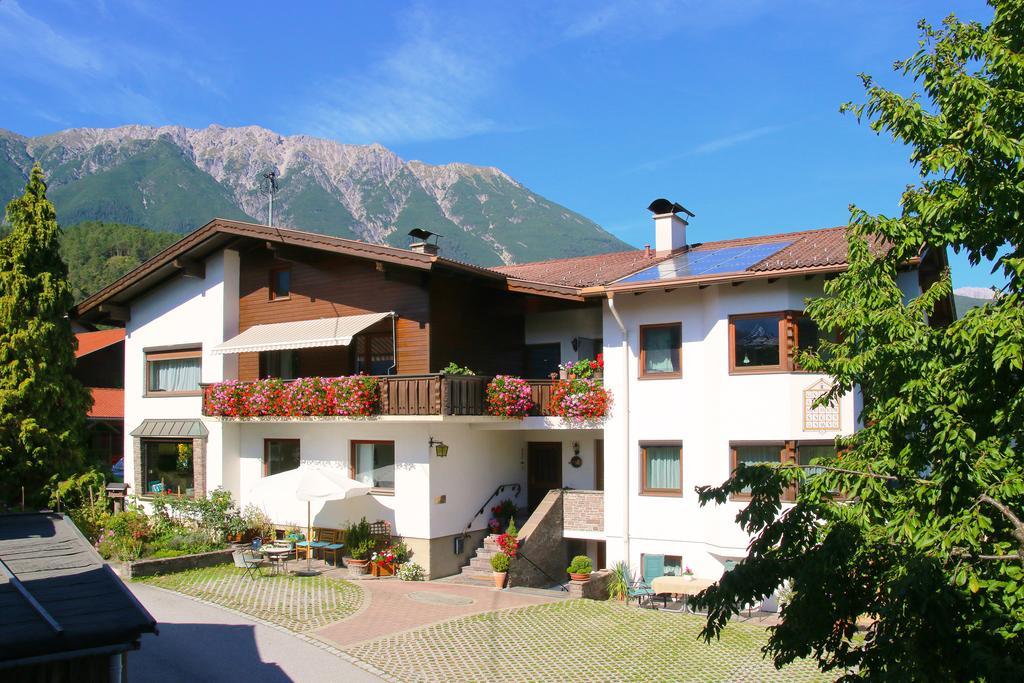 Haus Gamper-Haselwanter Apartment Tarrenz Room photo